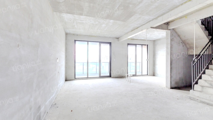 中瑞鼎峰云山度二手房实景图