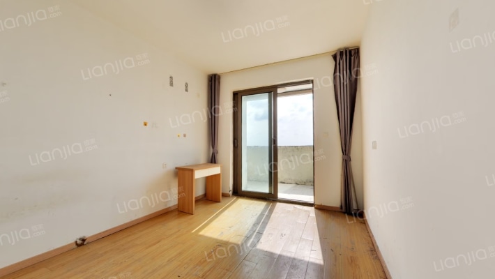 世茂江滨花园碧景湾二手房实景图