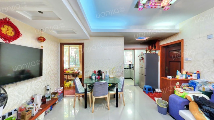 岳峰新村二手房实景图