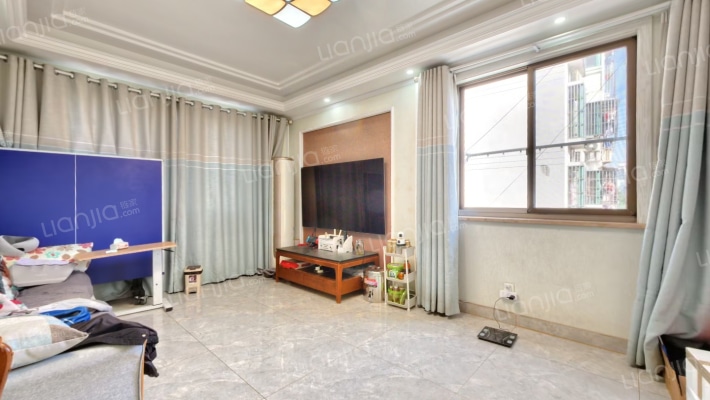 西小区二手房实景图