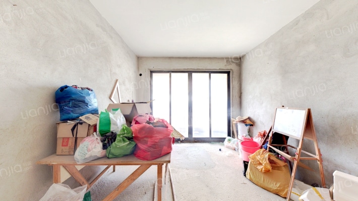 誉基誉憬湾二手房实景图