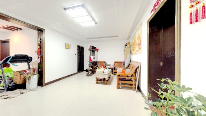 东郊新村虹彩苑二手房实景图