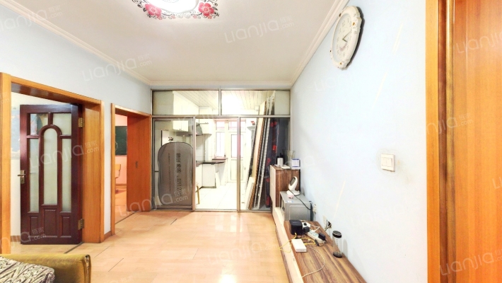 民生小区二手房实景图