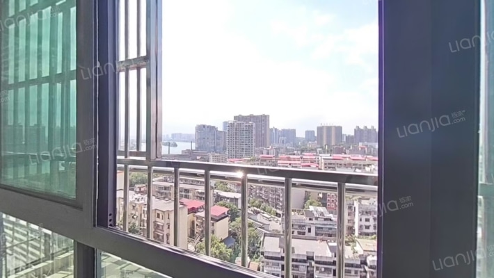 新家名居二手房实景图