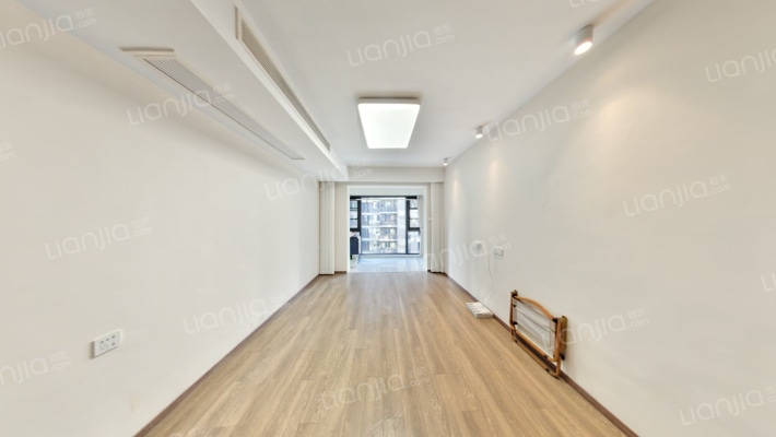 龙光·久誉慈郡二手房实景图