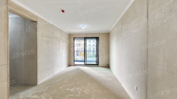 正弘铂悦二手房实景图