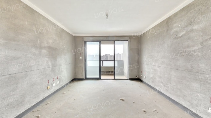 建业十八城四期二手房实景图