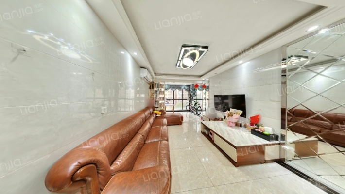 保利香槟国际二手房实景图