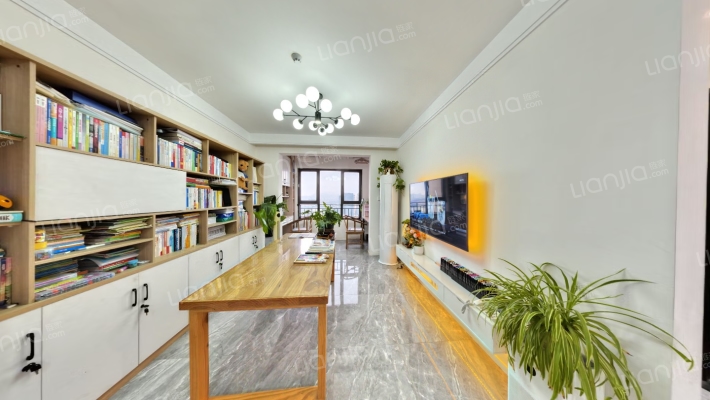 一里城二期青年客二手房实景图