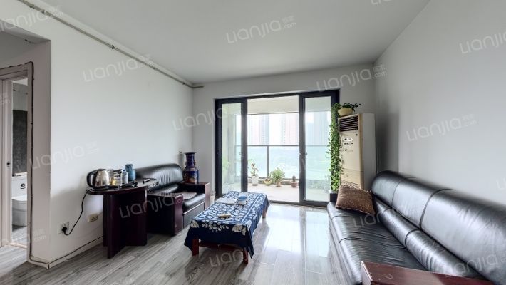 亚东观樾二手房实景图