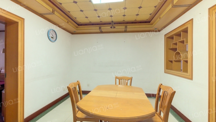 华中西路一百二十二号二手房实景图