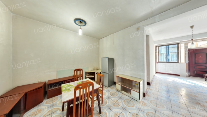 油建新区二手房实景图