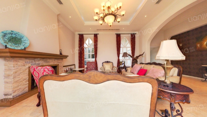 枕水小镇别墅区二手房实景图