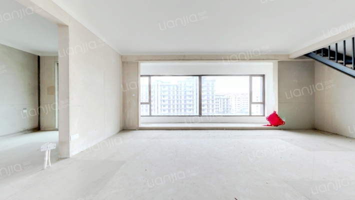 青特悦海府二手房实景图