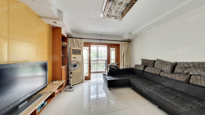 鸿福花苑二手房实景图