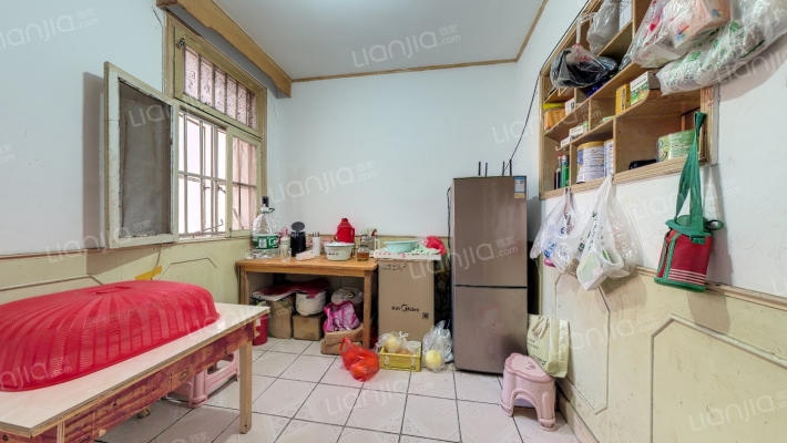 甸桥新村一区二手房实景图