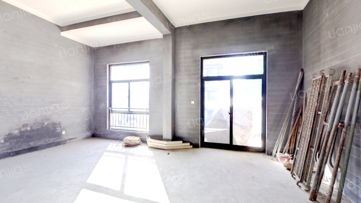 鸿鼎华庭A区二手房实景图