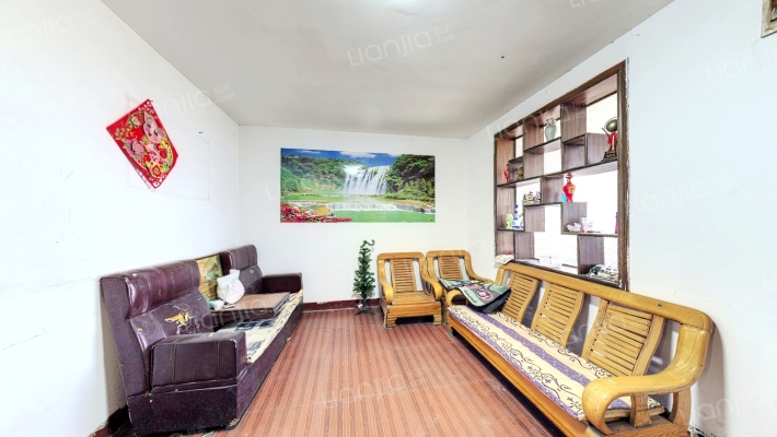 广场小区二手房实景图