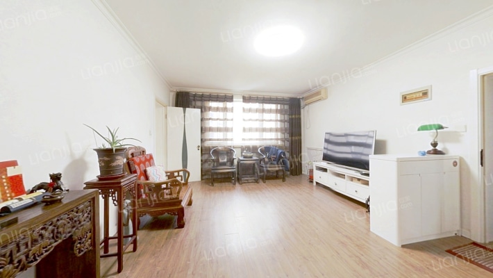 万泰花园小区二手房实景图