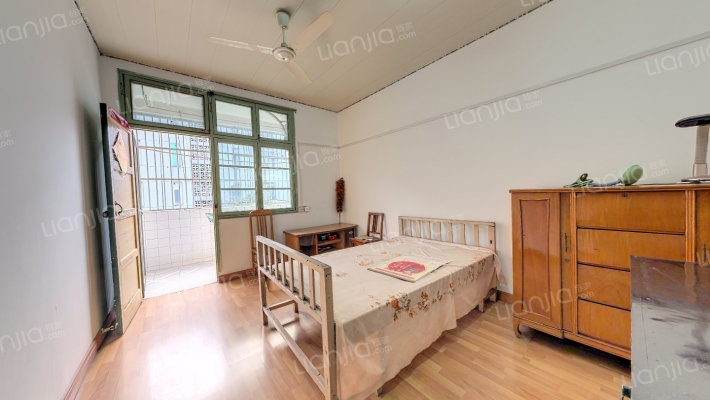 隆岗新村二手房实景图