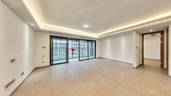 和萃澜庭二手房实景图