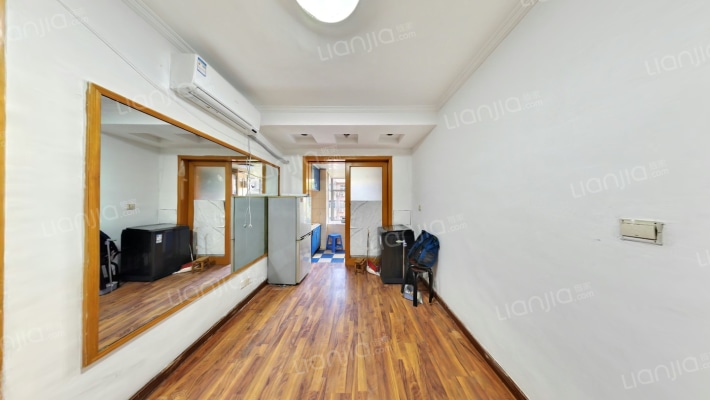 送变电社区二手房实景图