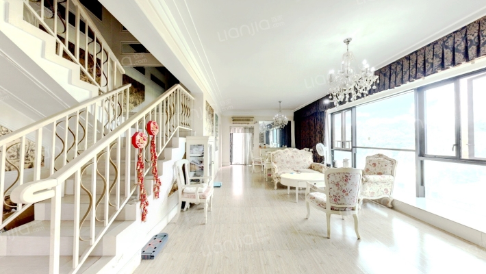 银湖山庄三期二手房实景图