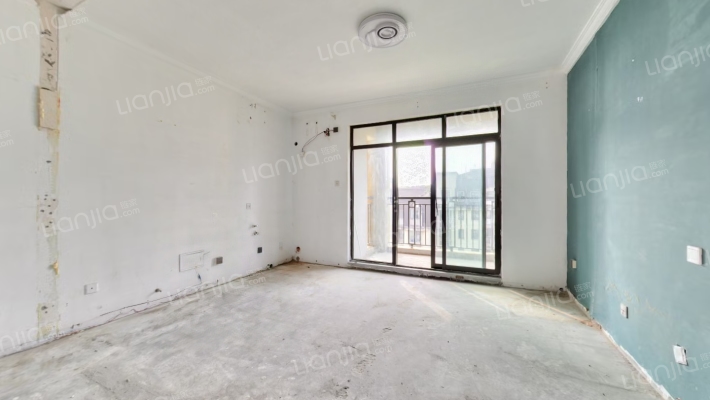 中旅蓝岸花园二手房实景图