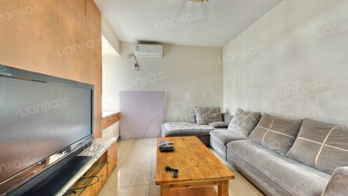 锦江城市花园二期二手房实景图