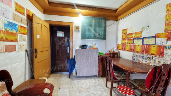 汽配厂商住楼二手房实景图