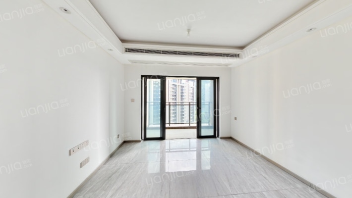 世荣尚观二手房实景图