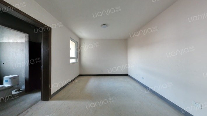 明秀临江苑二手房实景图