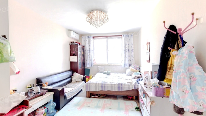 银丰家园泰铭楼二手房实景图