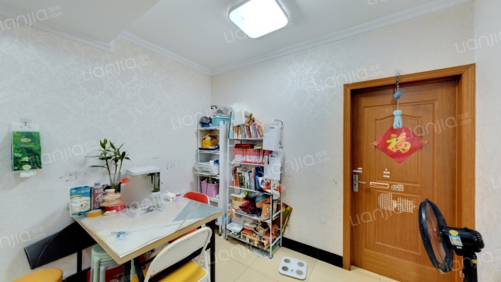 新鹿花苑二手房实景图