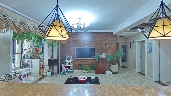 華予金城二手房实景图