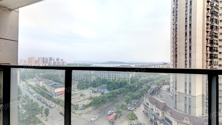环球中心一期B区二手房实景图