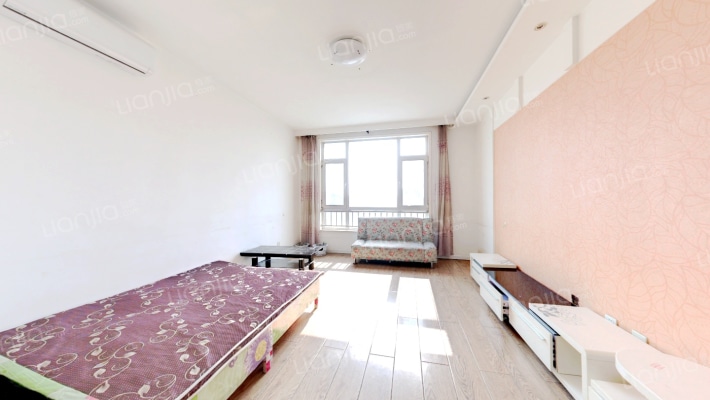 鸿泰雅园二手房实景图