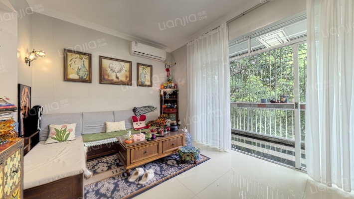 龙城花园二手房实景图