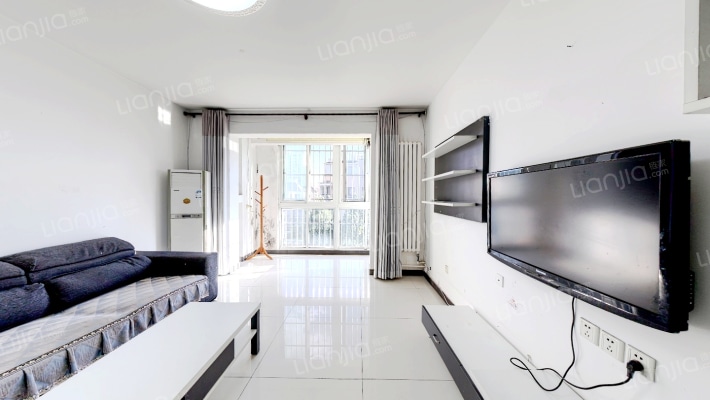 逸树家小区二手房实景图