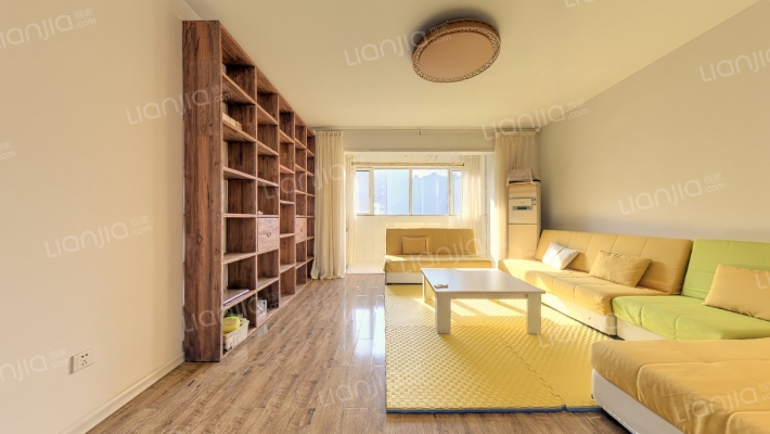 蓝天航空苑二手房实景图