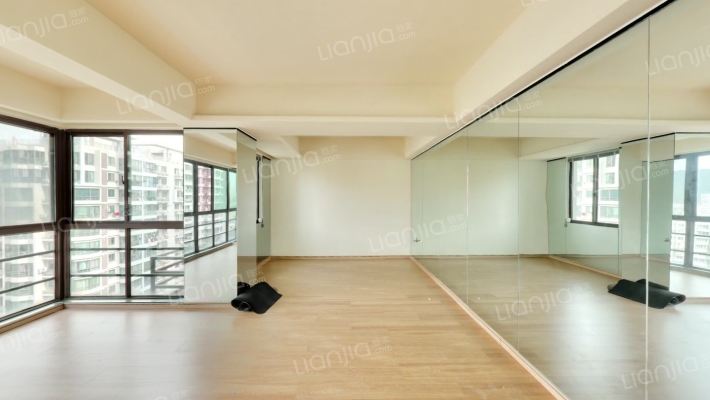 佳欣华庭南区二手房实景图