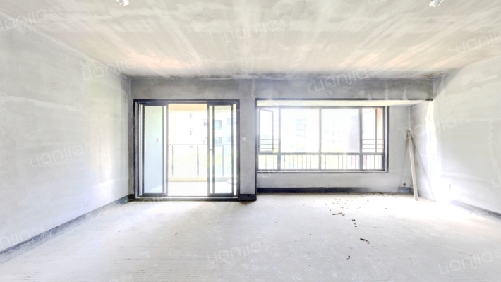 荣和林溪府雅琴二手房实景图