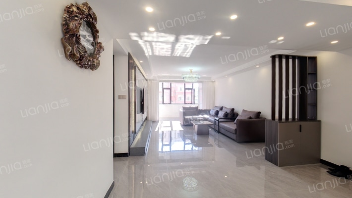 蓝天花园二手房实景图