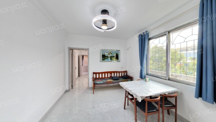 渡江路六十四号二手房实景图