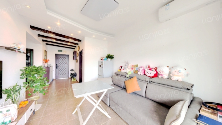 上新山水二手房实景图