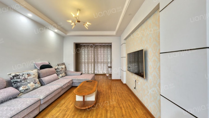 诚卓江东半岛二手房实景图