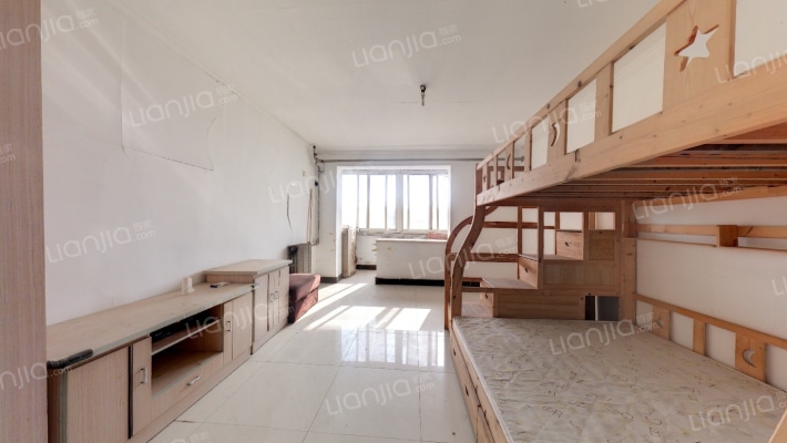 体育场路26号院二手房实景图