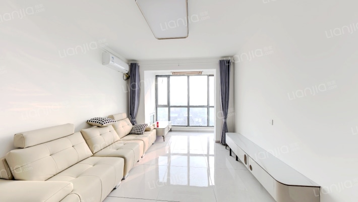 威毕欧溪谷二手房实景图