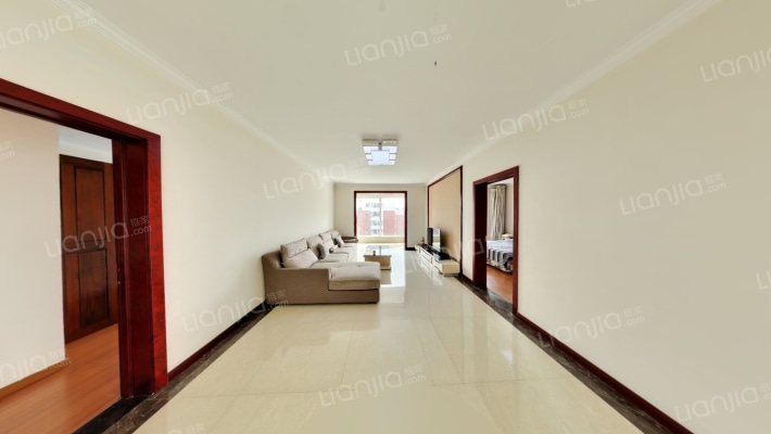 丽华甲第苑二手房实景图