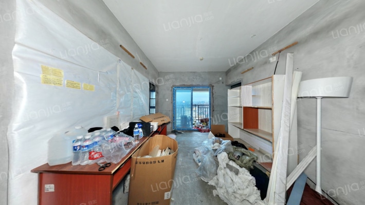 里面二手房实景图